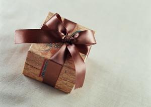 おしゃれなスワロフスキーアクセサリーのお店